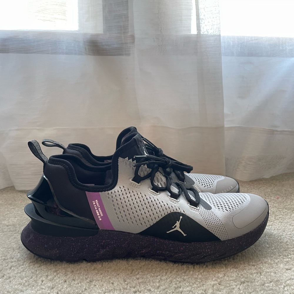 Jordan Brand React Havoc/size 10/Black and Metallic Silver/